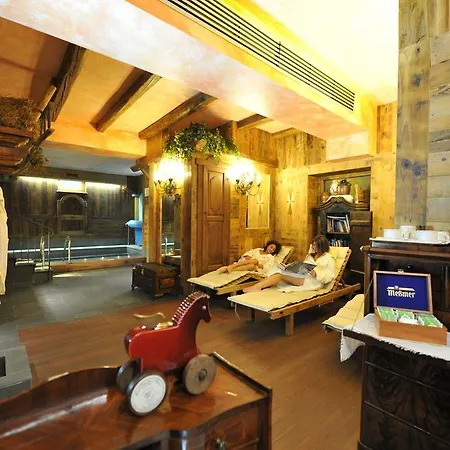 Hotel Excelsior Planet