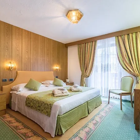 فندق Excelsior Planet 4*